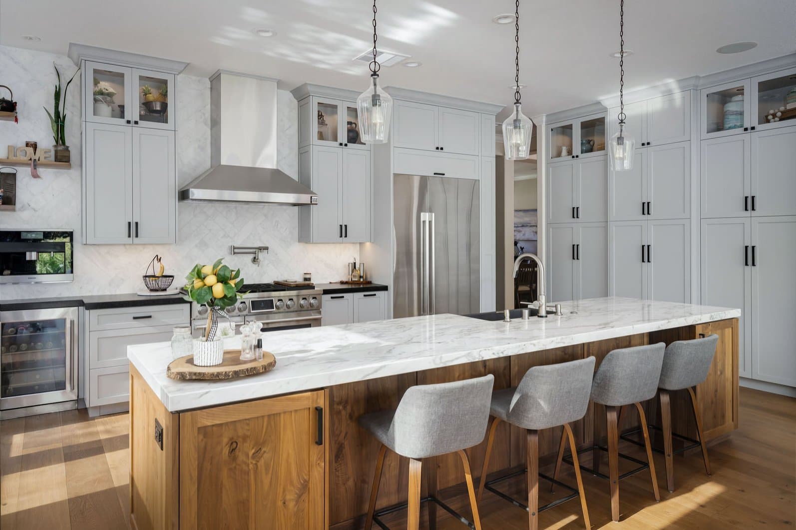 Real finished kitchen project by Caliber Cabinets, Livermore, CA